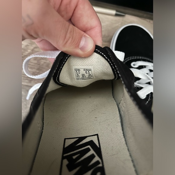 Women’s Black & White Vans - Picture 3 of 3